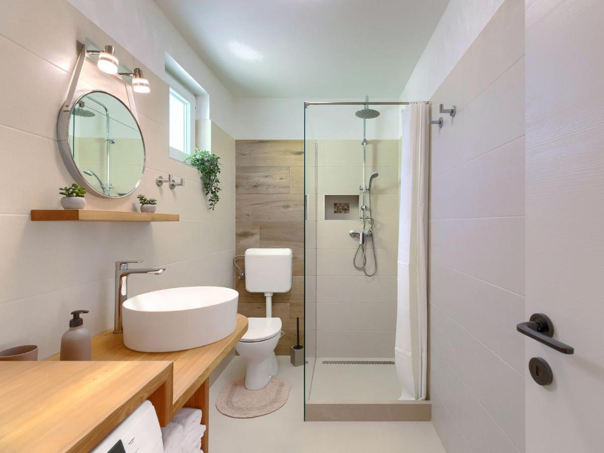 Holiday Home Laura By Interhome Pula Luaran gambar