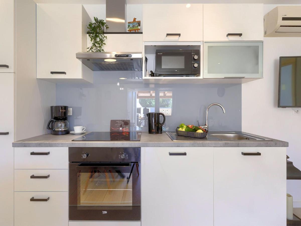 Holiday Home Laura By Interhome Pula Luaran gambar